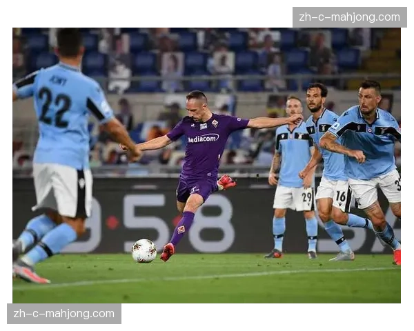 欧战资格争夺陷入混战 八支球队分差仅八分